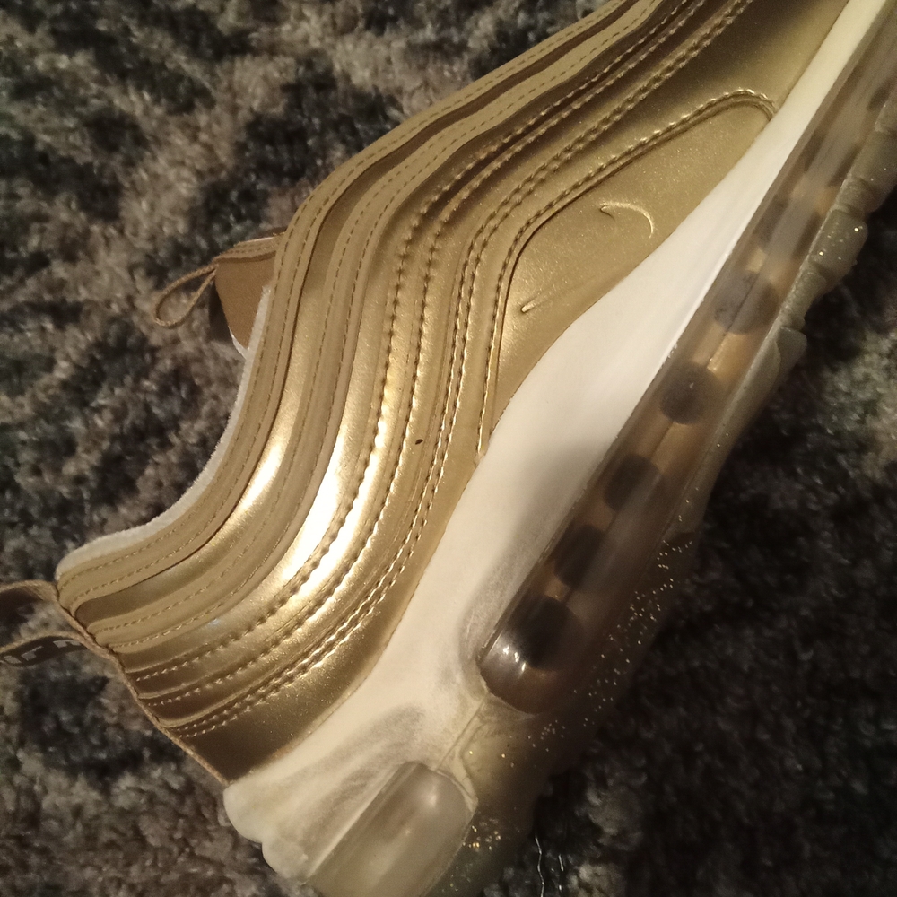 Nike Metallic Gold Slip-On Air Max - Picture 6 of 7